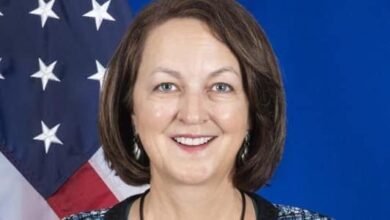 السفيرة الأميركية