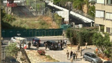 عملية انتحارية مركبة؟