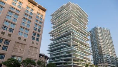 حركة في القطاع العقاري