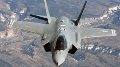 "اف. ٣٥" و٤ صواريخ