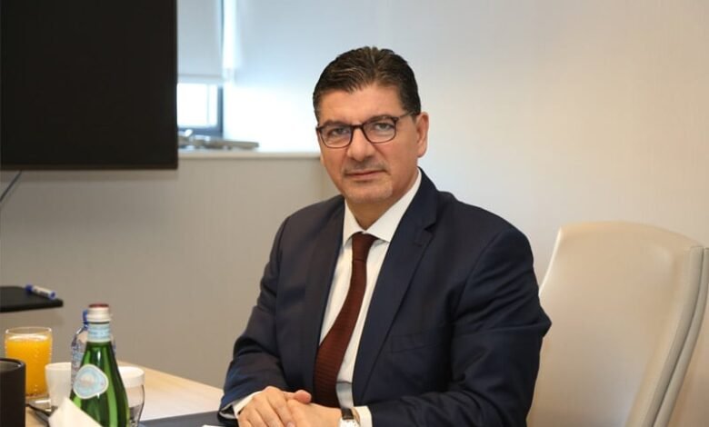 الشيخة مديراً لمكتب الشيخ بهاء الحريري 1 الشيخة مديراً لمكتب الشيخ بهاء الحريري