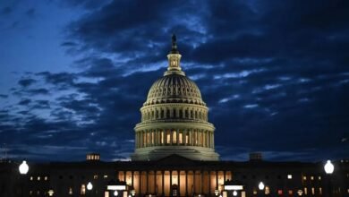 الكونغرس يضيق على الجيش 10